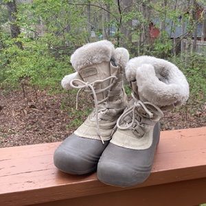 Columbia suede and rubber boots